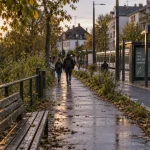 Montagne verte Strasbourg : berges de l’Ill, chemin piéton et tramway