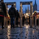 Marché de Noël : des portiques détecteurs d’armes aux entrées sécurisées