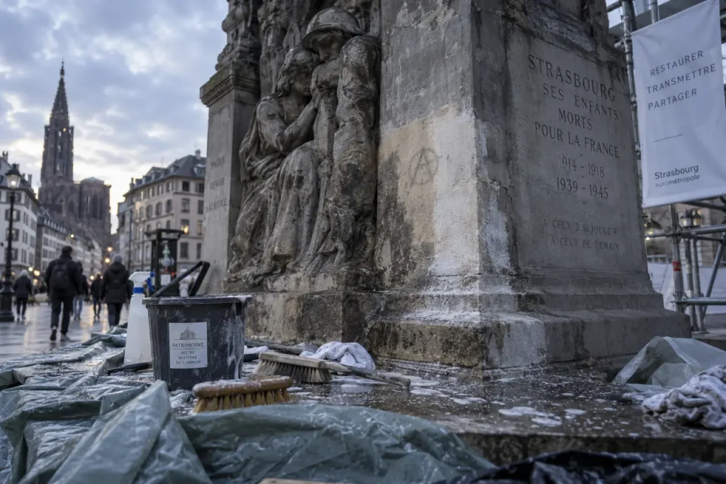 Strasbourg : le monument aux morts restauré après des dégradations